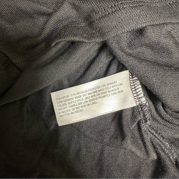 Isabel Maternity Crossover Long Sleeve Top size M - Picture 7 of 7